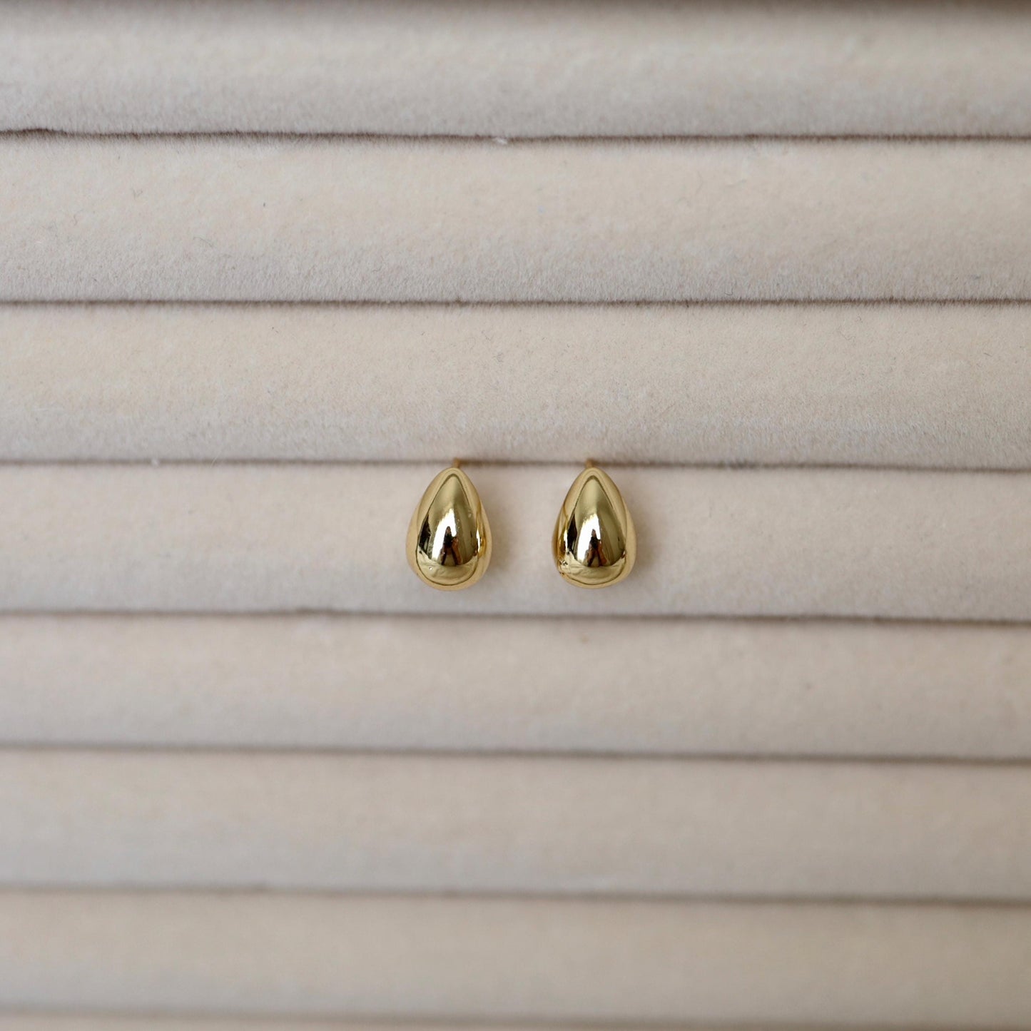 Teardrop Small Stud Earrings